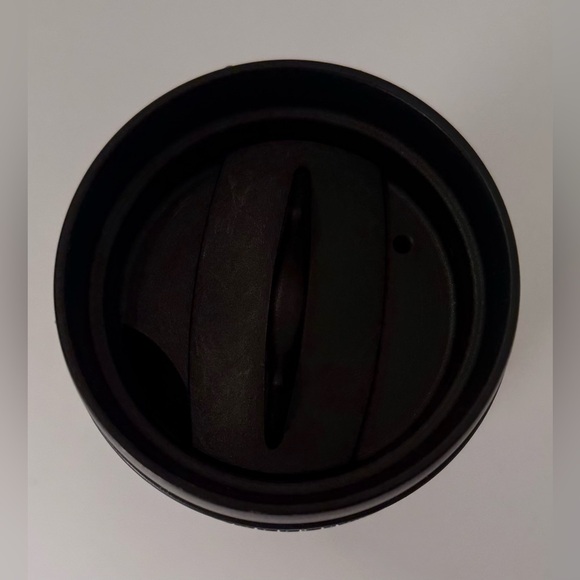 Tupperware Insulated Travel Tumbler 16 oz  Navy Blue EUC Twist tab Lid - Picture 3 of 6